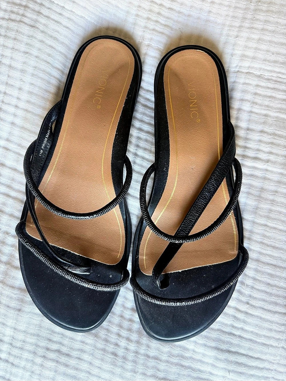 Vionic prism Black Strappy Slide Sandals size 11